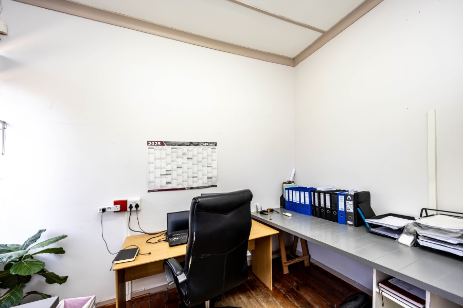 4 Bedroom Property for Sale in Berea Eastern Cape